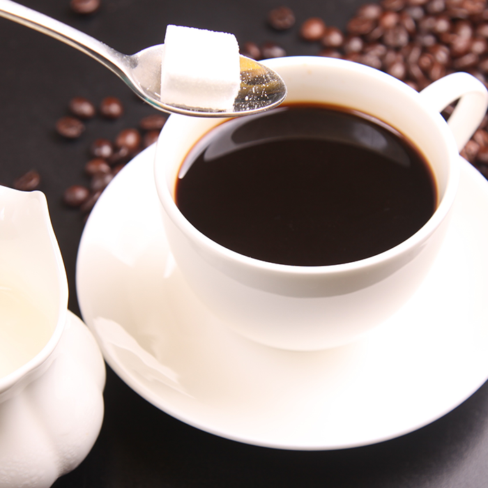 Caffè zuccherato o amaro? Ecco quale usare e alternative